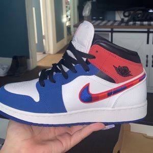 Air Jordan 1 mid se